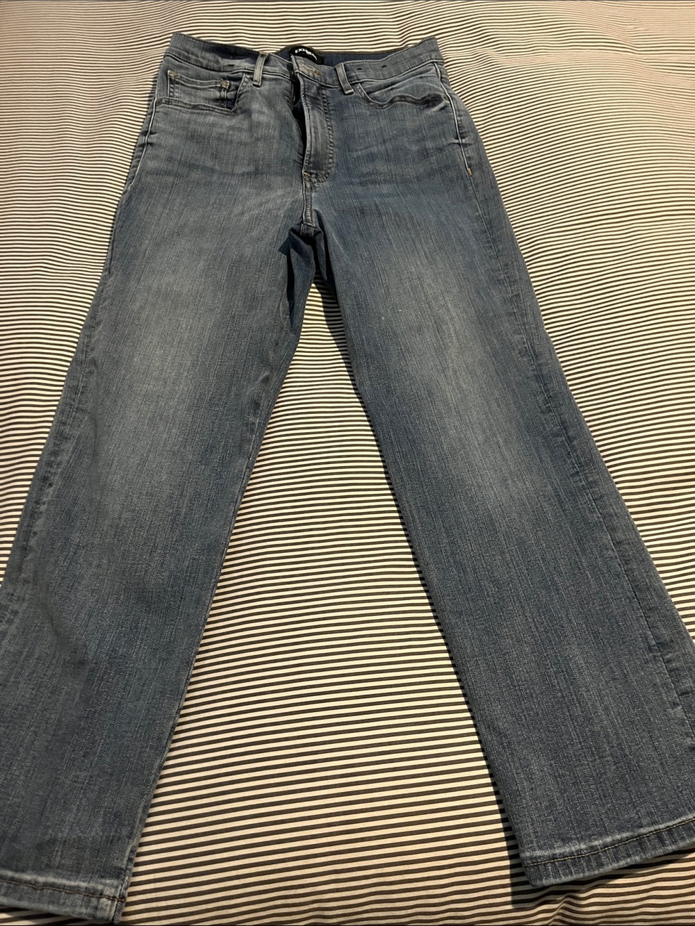 Express jeans like new!